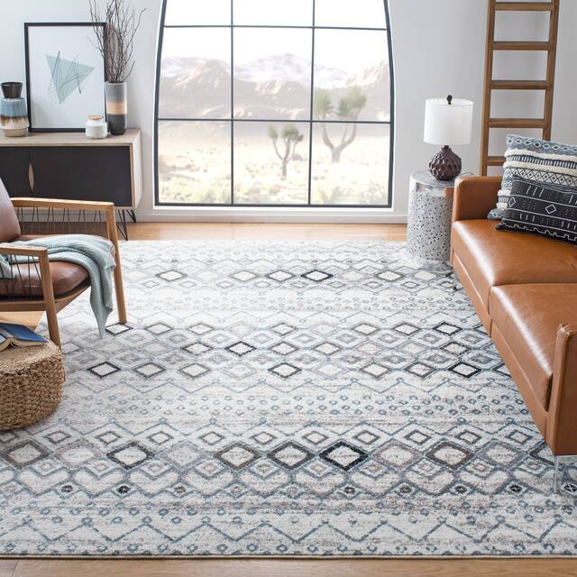 SAFAVIEH Amsterdam Bridget Moroccan Boho Rug - 6'7" x 9'2" - Ivory/Grey