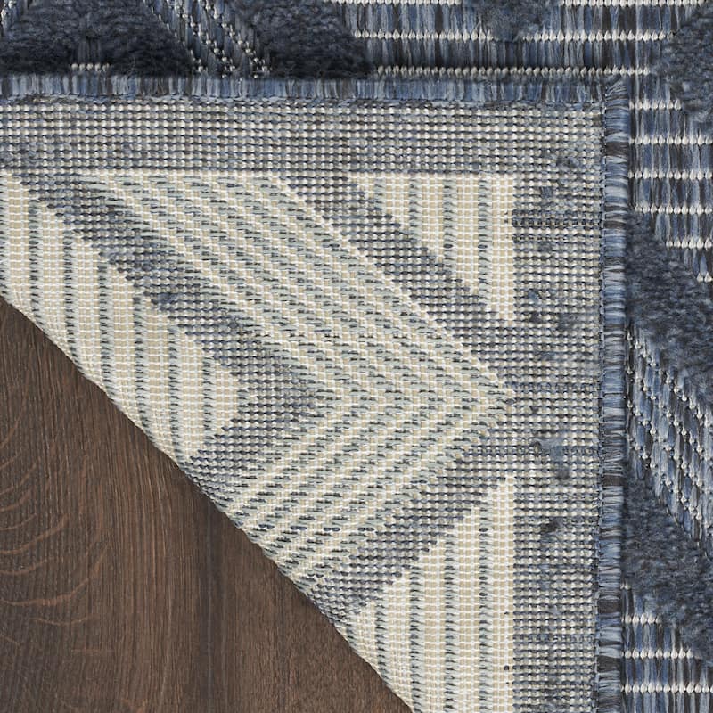 HomeRoots Contemporary Rectangle Outdoor Rug - 9' X 12'