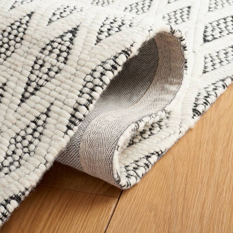 SAFAVIEH Handmade Natura Tifany Wool Rug