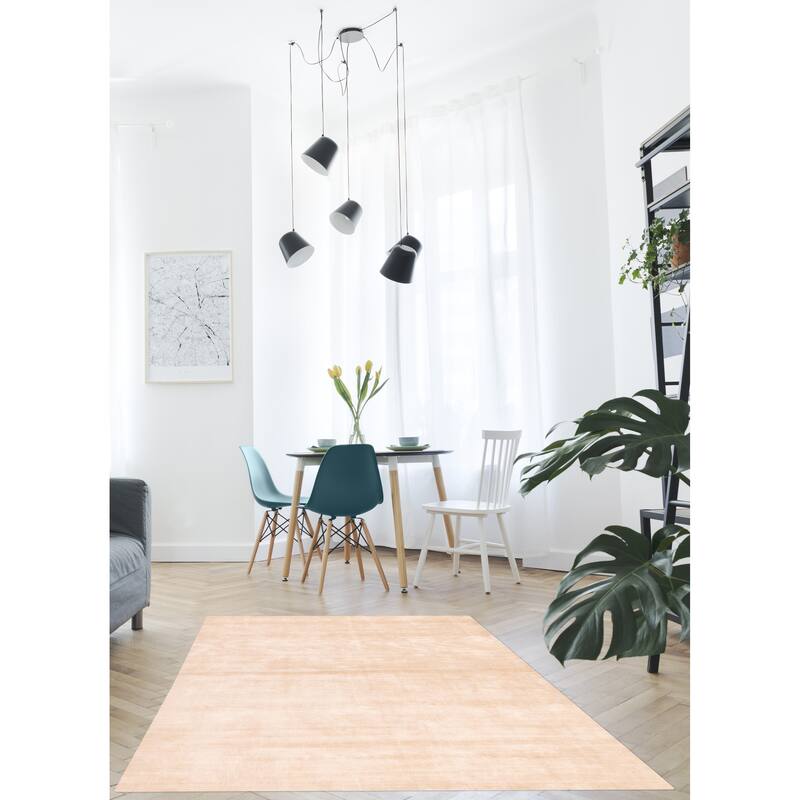 ECARPETGALLERY Hand Loomed Loreto Ivory Viscose Rug - 5'7 x 7'10