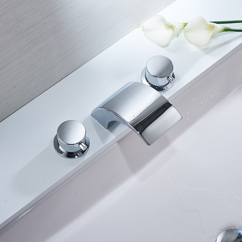 Brushed Chrome 4-in centerset 2-handle Waterfall Bathroom Sink Faucet - 4.65*2.76