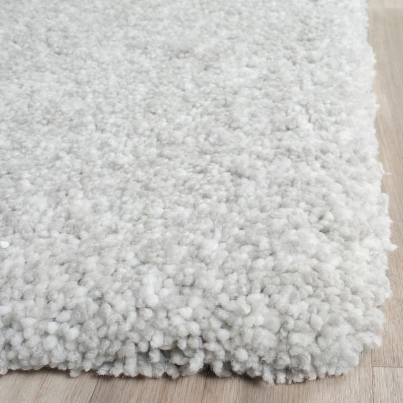 SAFAVIEH Handmade Ultimate Shag Makayla Rug