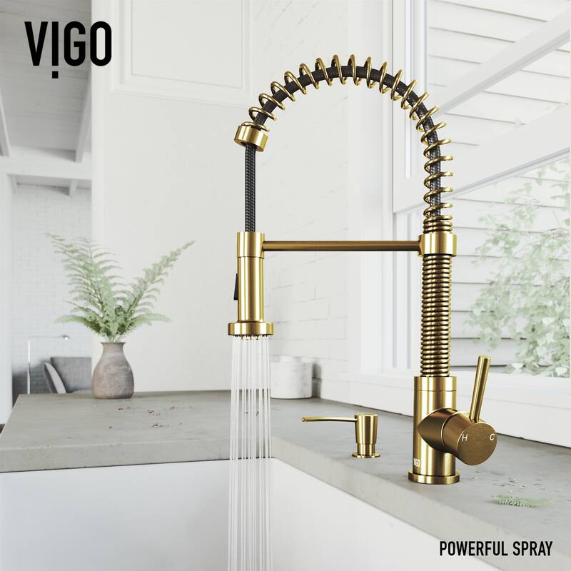 VIGO Edison 19" H Single Handle Pull-Down Sprayer Kitchen Faucet