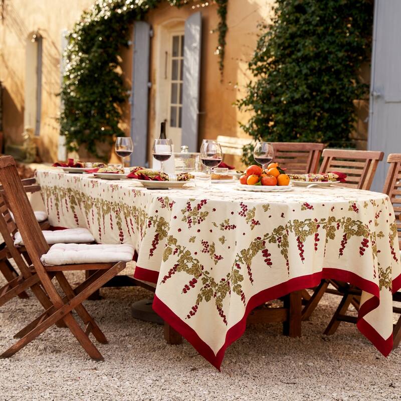 Couleur Nature Gooseberry Red/Green Rectangular Cotton Tablecloth - 71" x 106"