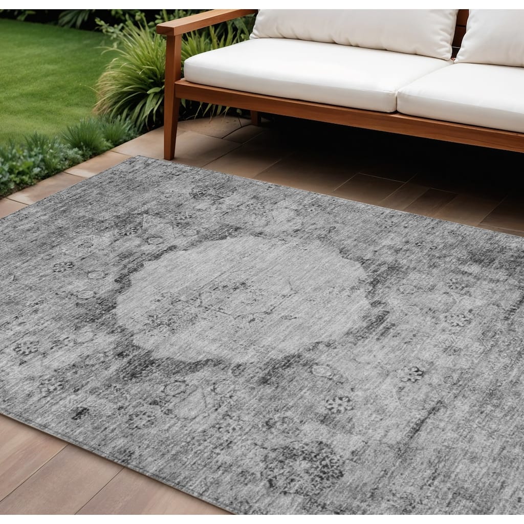 HomeRoots Oriental Traditional Rectangle Outdoor Rug