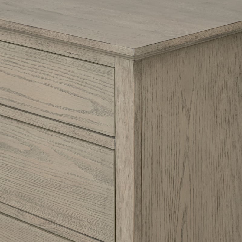 Madison Park Signature Victoria 4-drawer wood dresser (40")