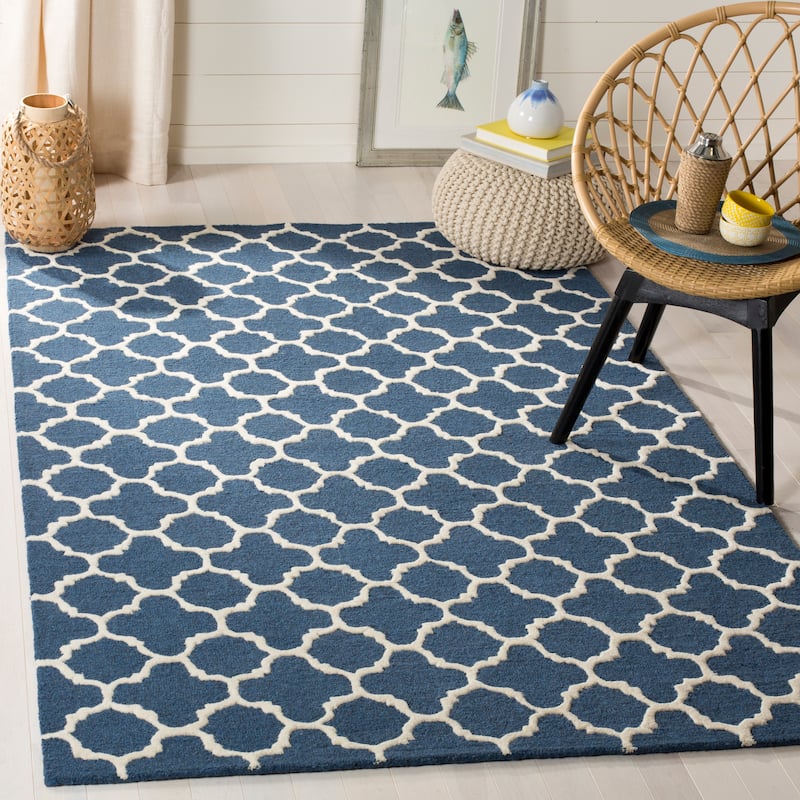 SAFAVIEH Handmade Cambridge Touria Modern Moroccan Wool Rug - 6' x 9' - Navy/Ivory