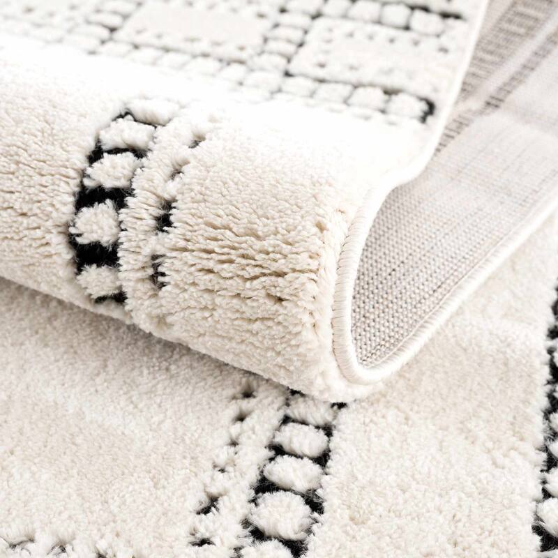 Hauteloom Azana Living Room, Bedroom Area Rug - Farmhouse - High Pile - Bone,Black - 5'3" x 7'