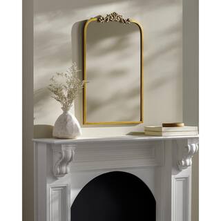 Livabliss Aarlen Traditional Accent Mirror