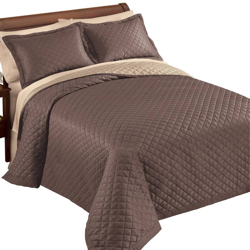 Classic Elegant Reversible 3-Piece Bedspread Set