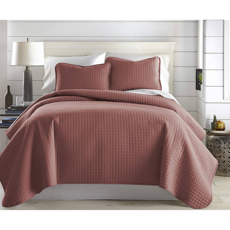 Oversized Solid 3-piece Quilt Set by Southshore Fine Linens