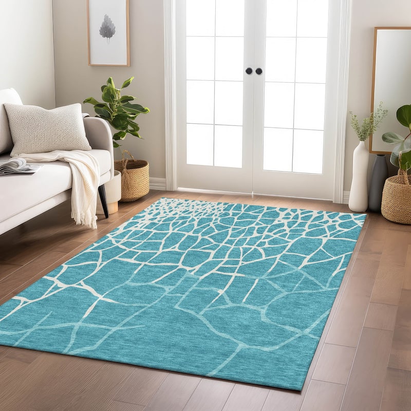 Machine Washable Indoor/ Outdoor Abstract Webby Chantille Rug