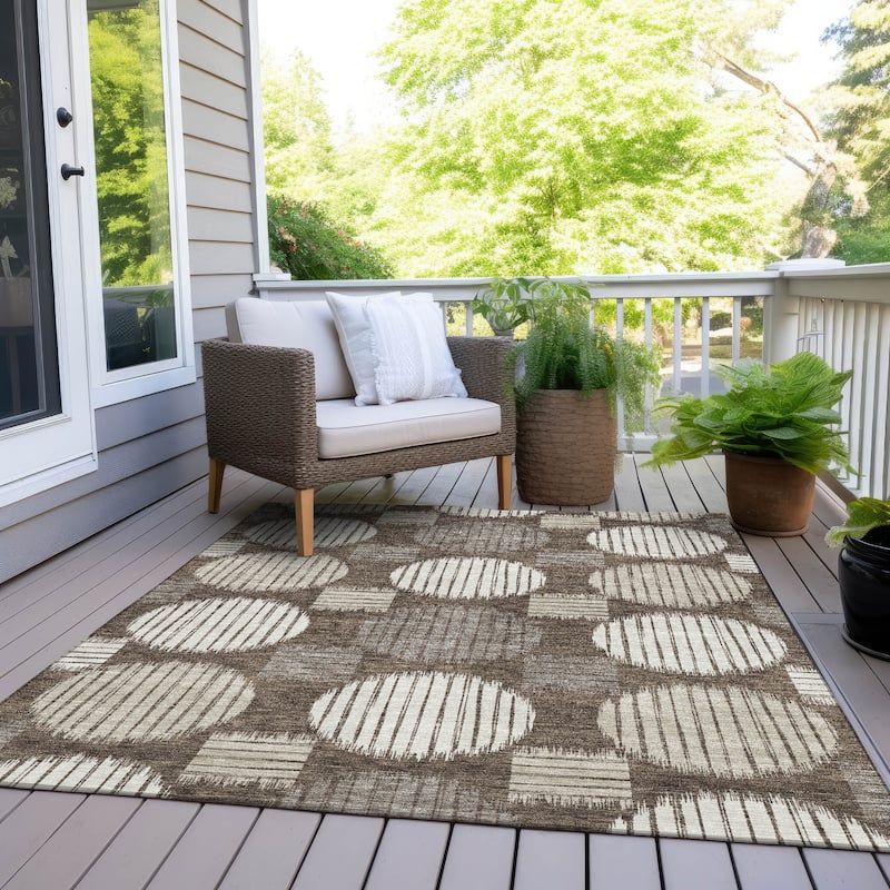 Machine Washable Indoor/ Outdoor Chantille Contemporary Dotty Rug - Brown - 8' x 10'