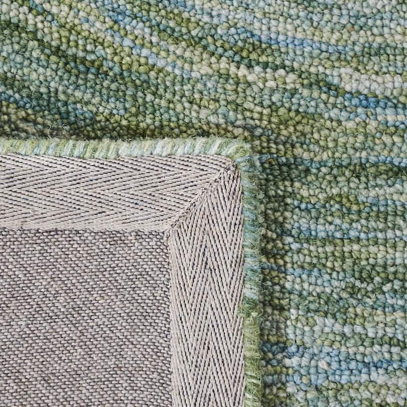 SAFAVIEH Handmade Ikat Jaycie Wool Rug