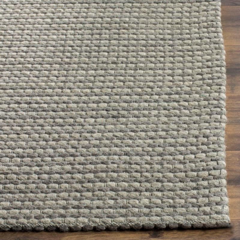 SAFAVIEH Handmade Natura Refiqe Wool Rug