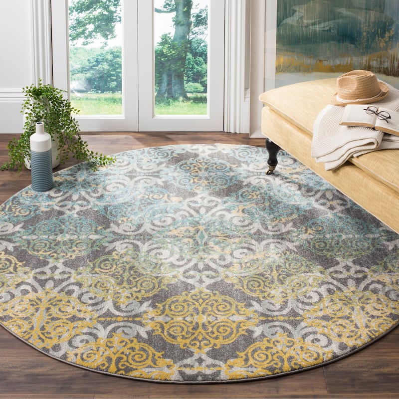 SAFAVIEH Evoke Deschka Vintage Boho Medallion Rug - 5'3" Round - Grey/Ivory