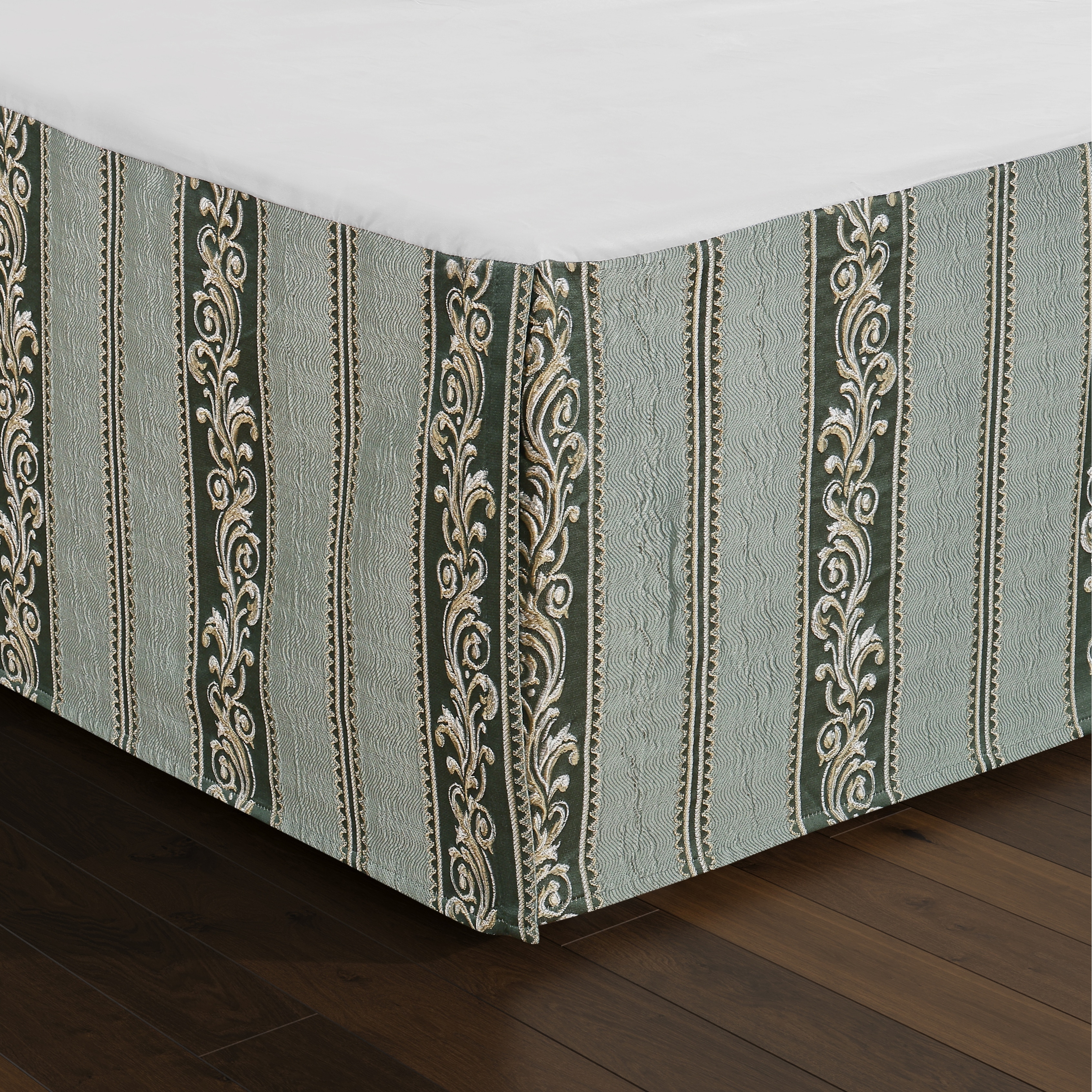 Alina-Comforter-Set.jpg