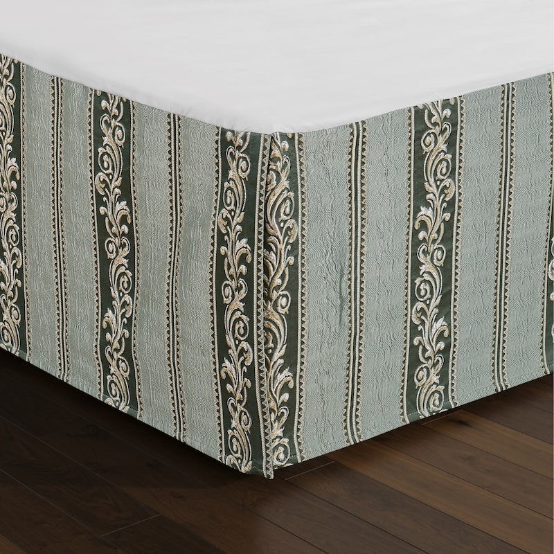 J. Queen New York Alina Comforter Set