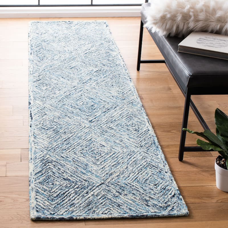 SAFAVIEH Handmade Capri Blathnaid Contemporary Wool Rug - 2'3" x 9' Runner - Ivory/Blue