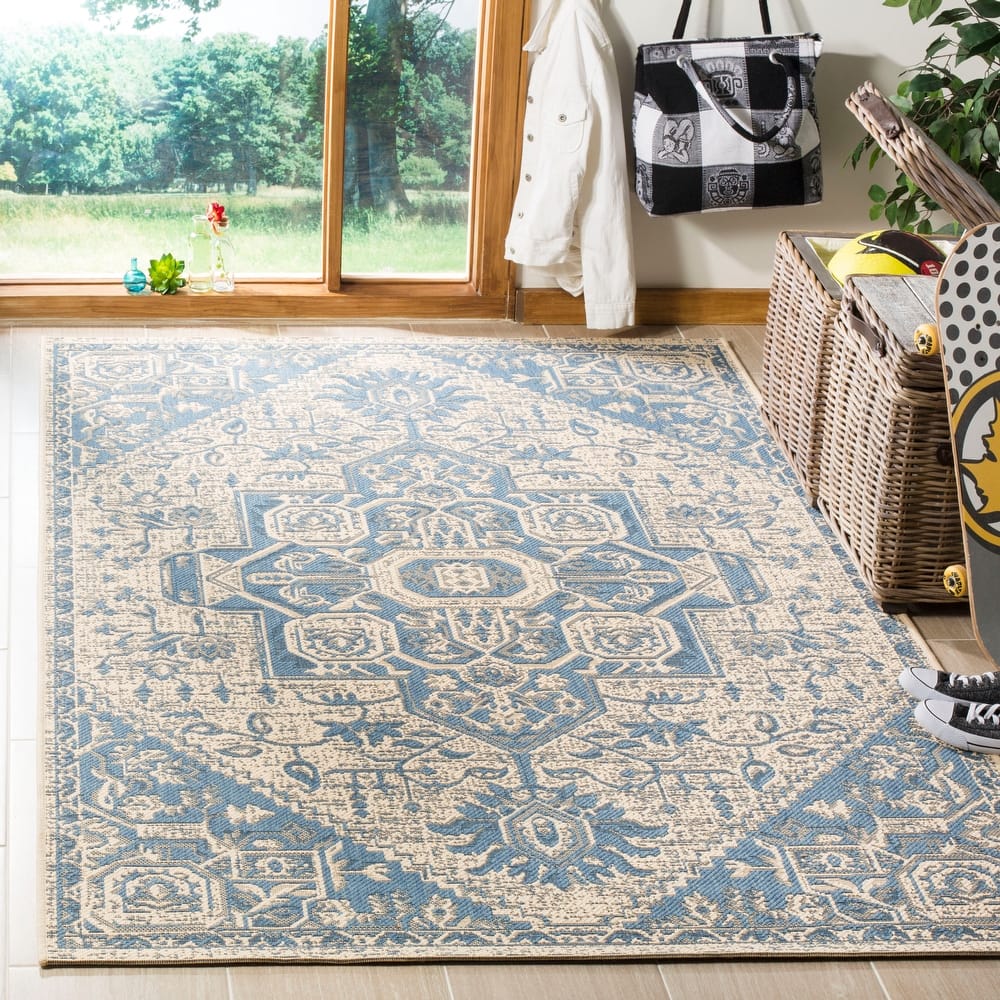 SAFAVIEH Linden Ludmyla Indoor/ Outdoor Waterproof Patio Backyard Rug
