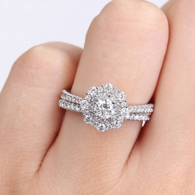 Miadora 1ct TDW Diamond Halo Bridal Ring Set in 14k White Gold