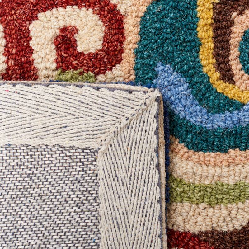 SAFAVIEH Handmade Metro Nahida Boho Wool Rug