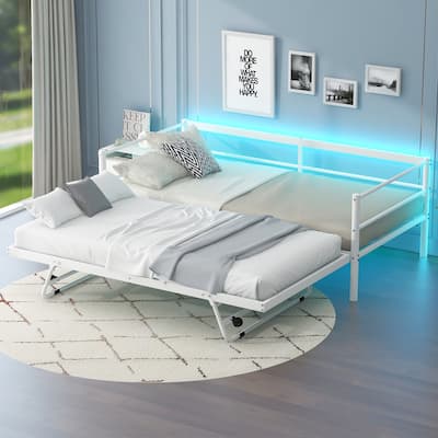 Metal Daybed with Pull-Out Trundle by Harper&Bright Designs