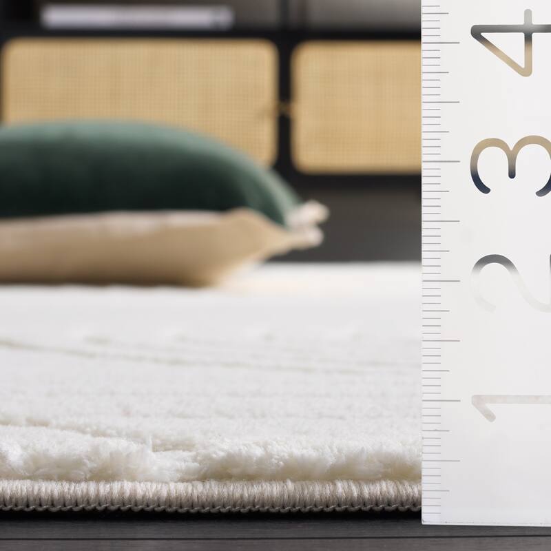 SAFAVIEH Versailles Melihat Solid & Tonal Rug