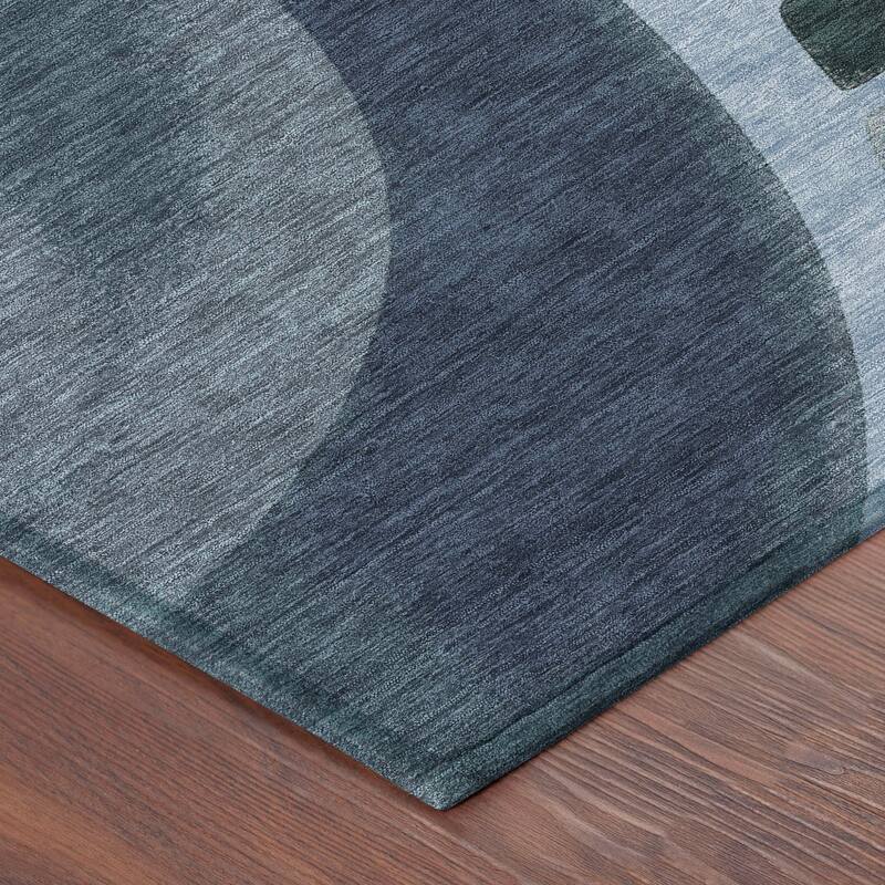 Machine Washable Indoor/ Outdoor Modern Hays Chantille Rug