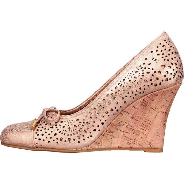 Rialto Womens Cameka Wedges Metallic Toe Cap Overstock 33094731