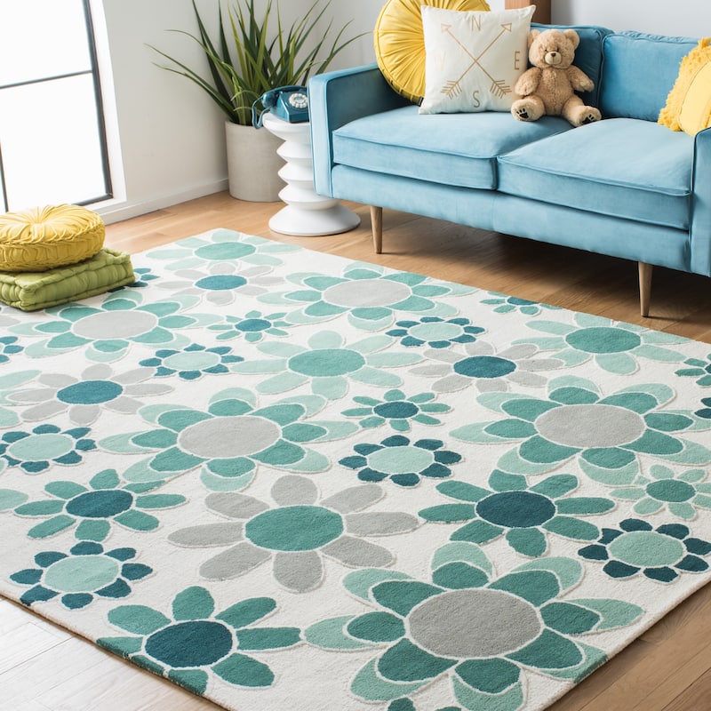SAFAVIEH Handmade Kids Miens Floral Wool Rug