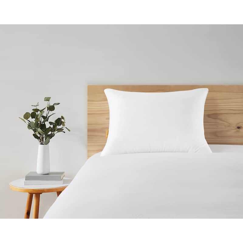 Simmons Down Alternative/Memory Foam Hybrid Standard/Queen 20x26 Pillow