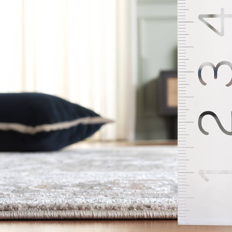 SAFAVIEH Kendal Aritina Traditional Rug