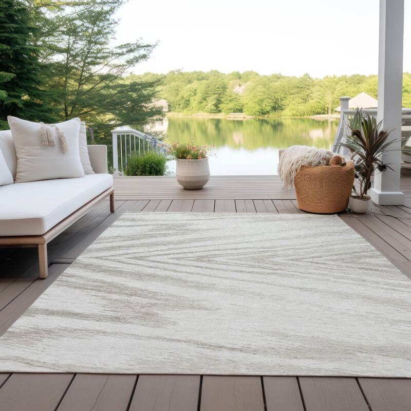Machine Washable Indoor/ Outdoor Chantille Modern Chevron Rug - Ivory - 8' x 10'