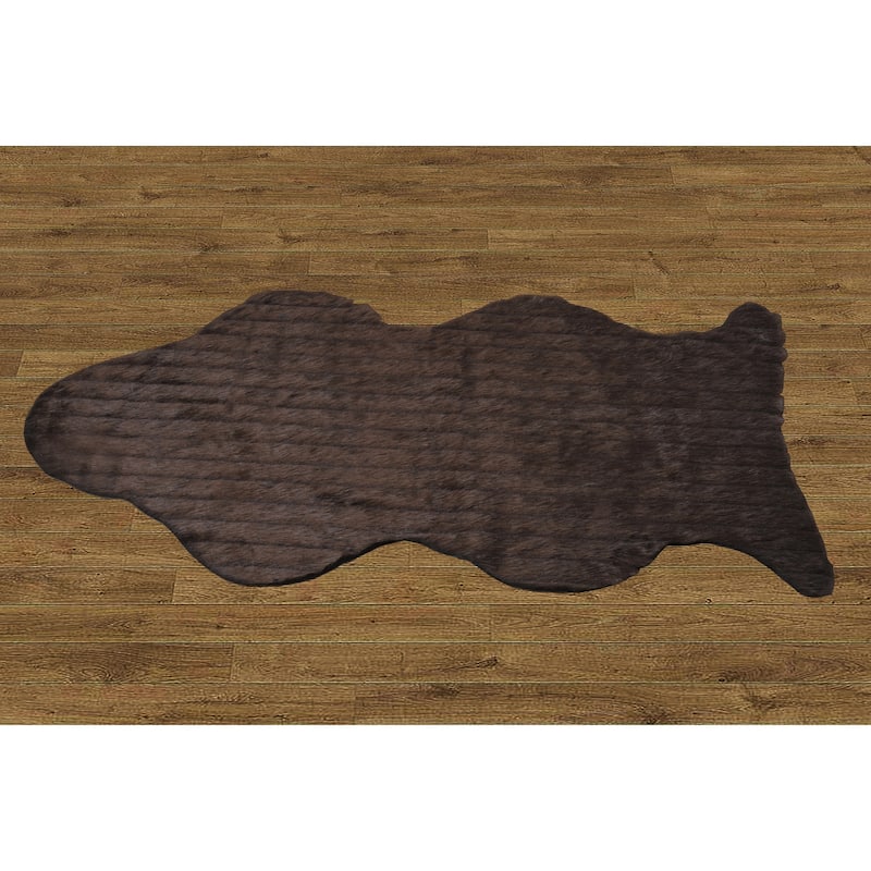 Serenta FauxFur Rug Sheepskin Shape Pelt Rug with Slip Stopping Pad