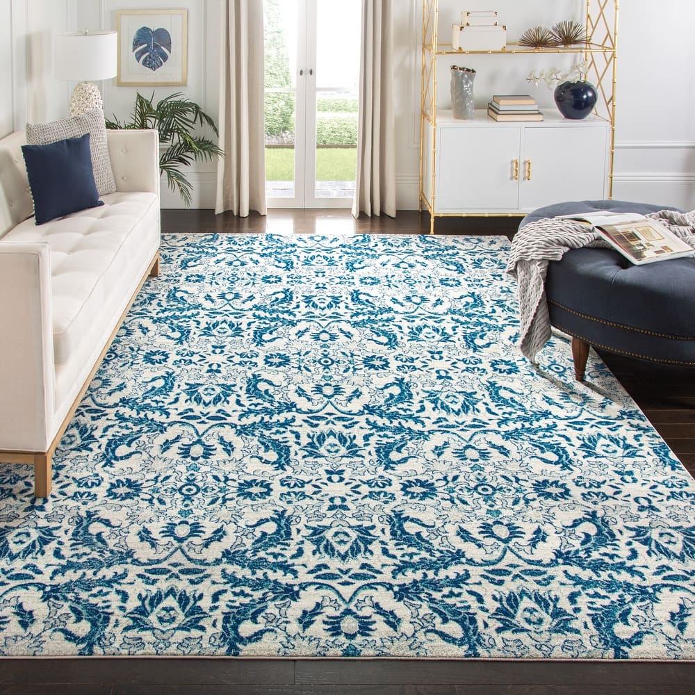 SAFAVIEH Evoke Krijna Vintage Damask Rug