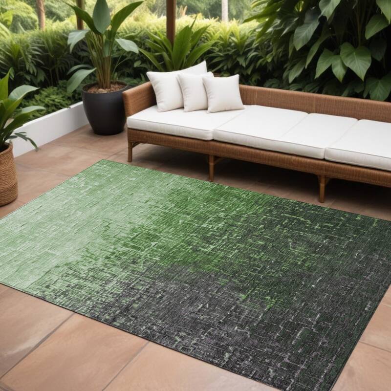 HomeRoots Ombre Transitional Rectangle Outdoor Rug - 9' X 12'