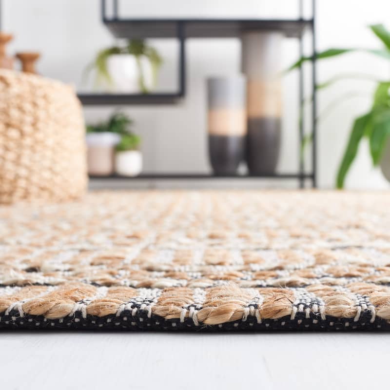 SAFAVIEH Handmade Natural Fiber Marharita Geometric Seagrass Rug