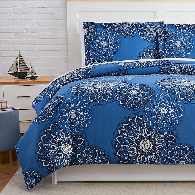 Midnight floral Down Alternative Comforter and Sham Set