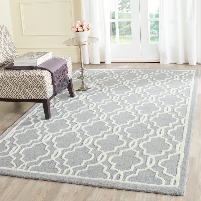 SAFAVIEH Handmade Cambridge Philine Geometric Wool Rug - 8' x 10' - Silver/Ivory
