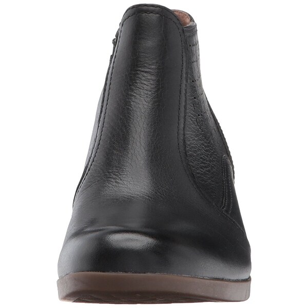 dansko women's liberty ankle bootie