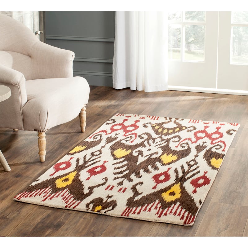 SAFAVIEH Handmade Ikat Maayke Modern Wool Rug - 3' x 5' - Beige/Brown