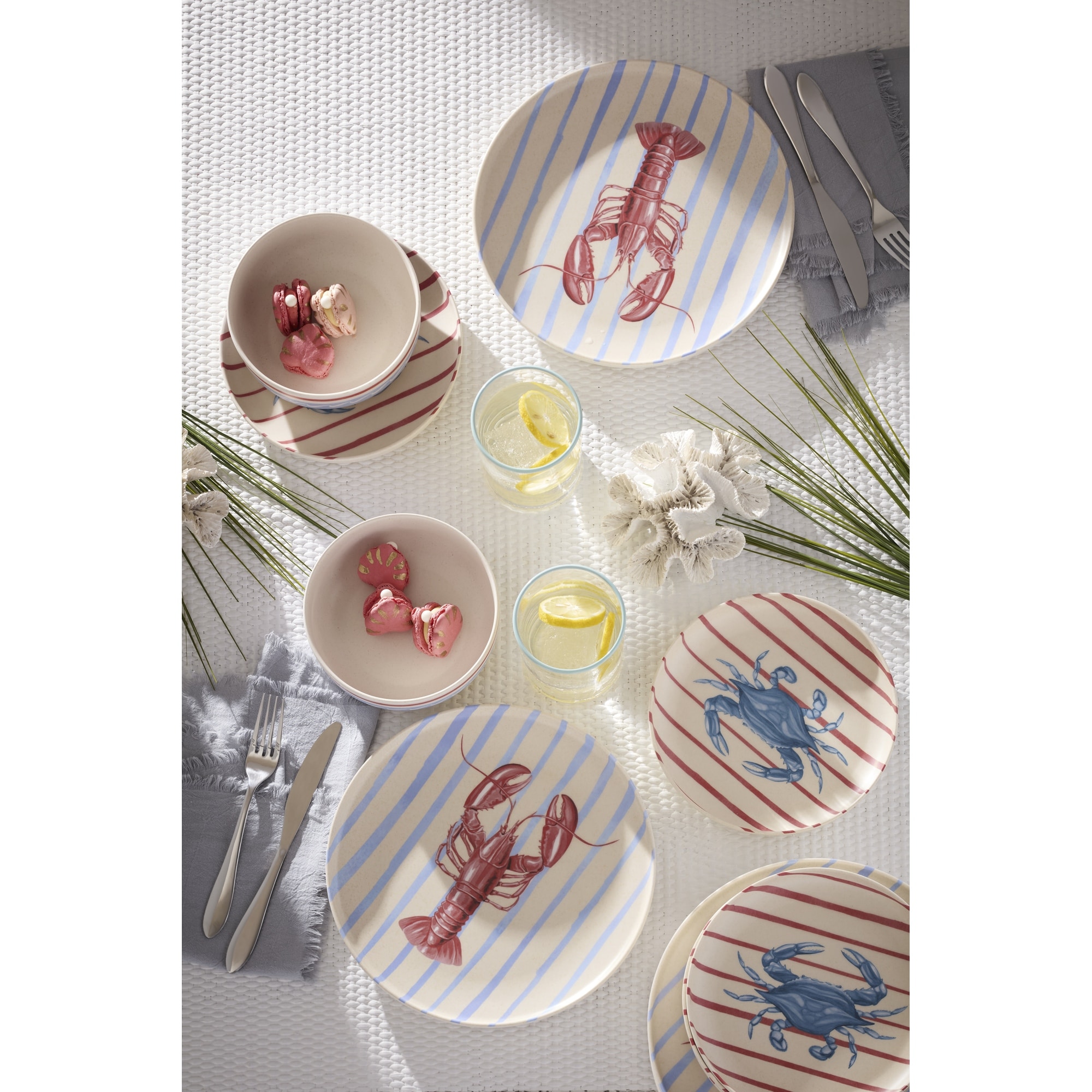 Oneida Wharfside 12-Piece Melamine/Bamboo Dinnerware Set for 4