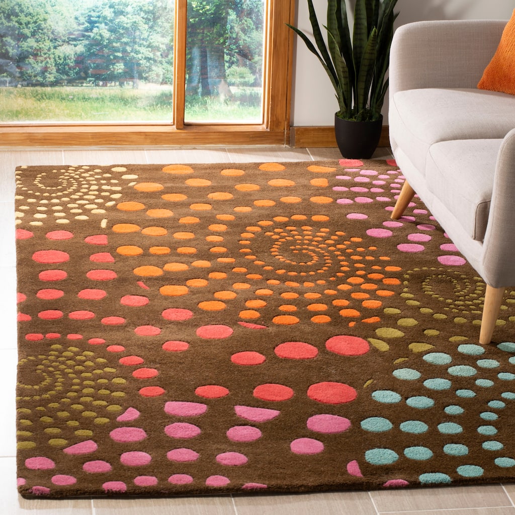 SAFAVIEH Handmade Soho Ashleigh Dots N.Z. Wool Rug