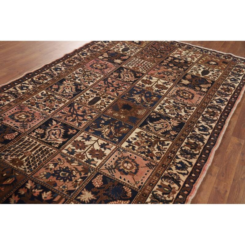 Bakhtiari Vintage Persian Rug Hand-Knotted Geometric Wool Carpet - 5'2" x 9'11"