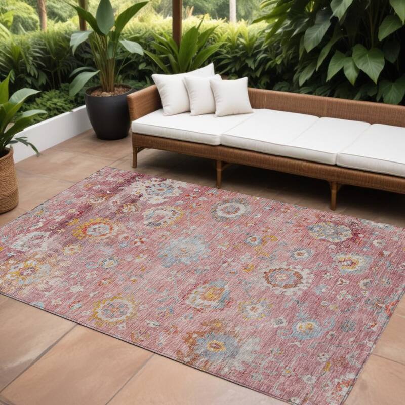 HomeRoots Floral Traditional Rectangle Outdoor Rug - 10' X 14'