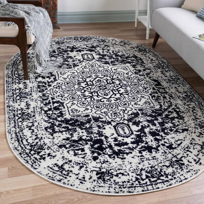 Traditional Brenda Collection Area Rug - Blue - 3'3"x5'3" Oval