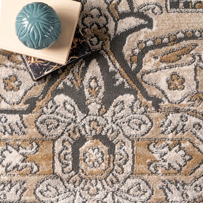 Nuloom Darcie Traditional Medallion Area Rug