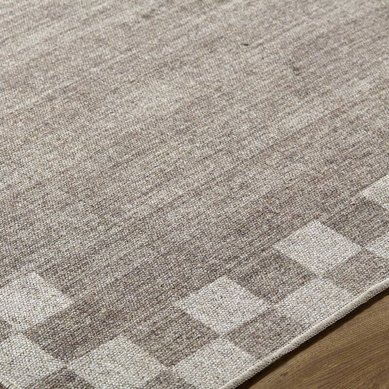 Livabliss Judie Modern & Contemporary Area Rug