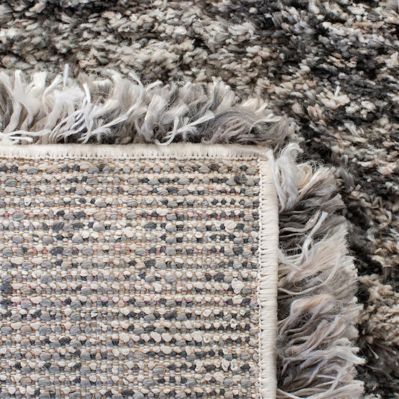 SAFAVIEH Iceland Shag Sharla Flokati 2.6-inch Thick Rug